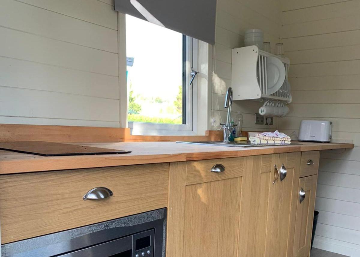 Riverview Lodges And Glamping Welshpool Εξωτερικό φωτογραφία