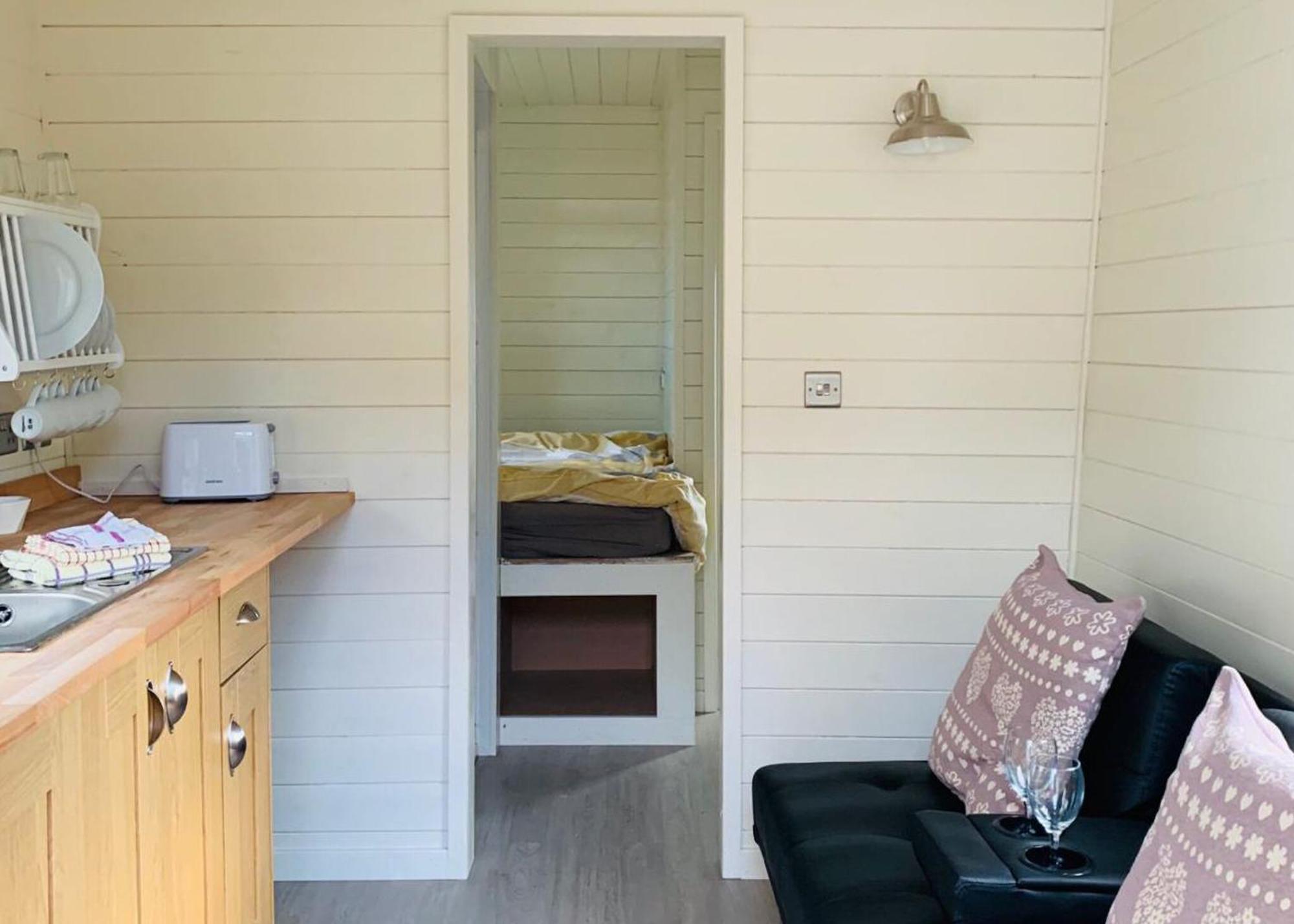 Riverview Lodges And Glamping Welshpool Δωμάτιο φωτογραφία
